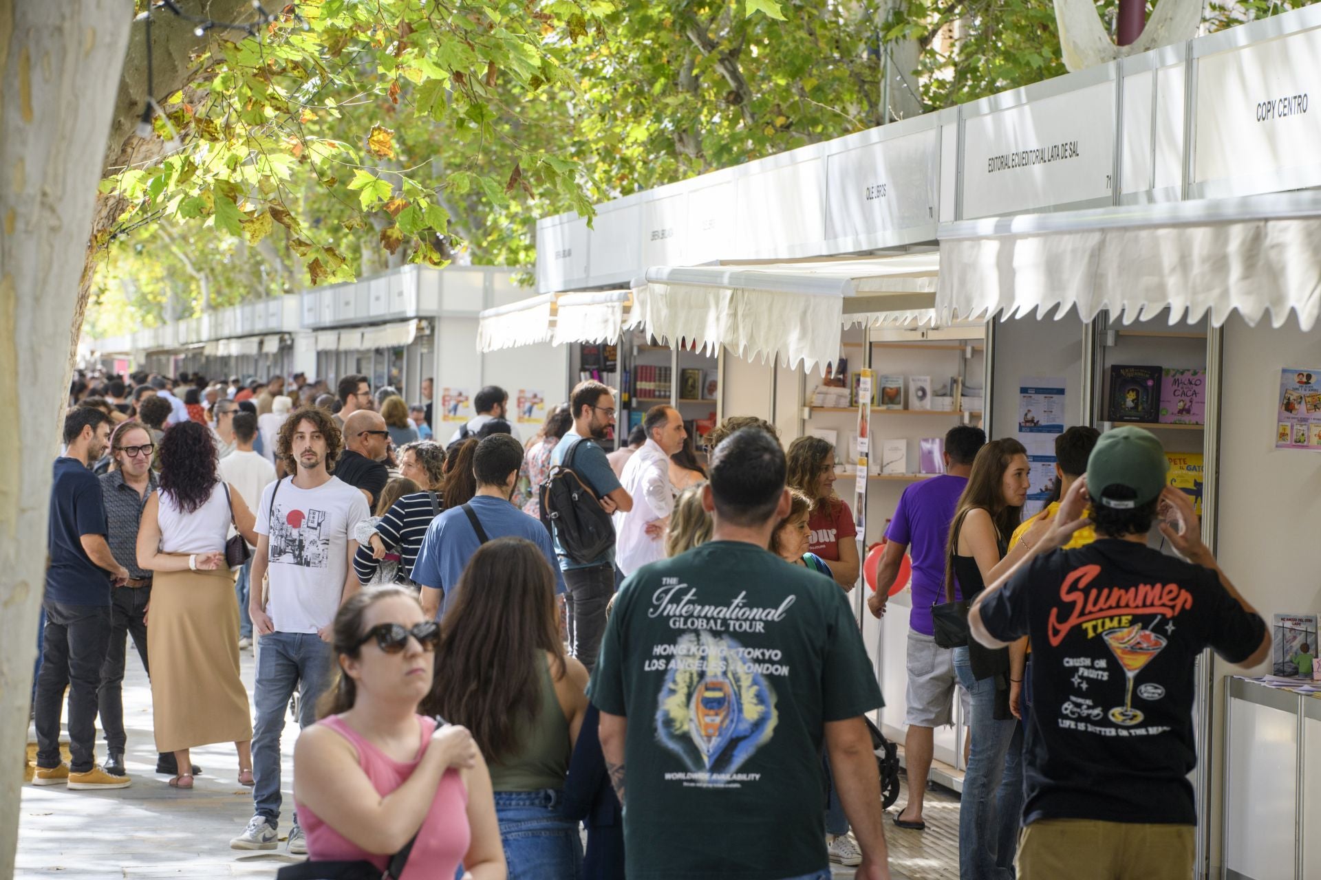 Último día de la Feria del Libro de Murcia, en imágenes