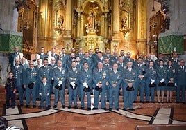 Guardias civiles, en la iglesia de El Salvador de Caravaca.