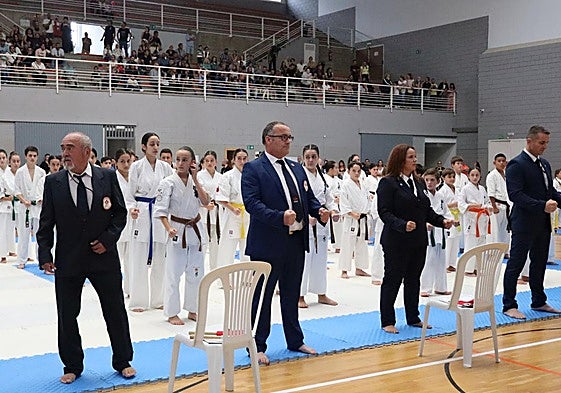 Participantes de la modalidad de kárate.