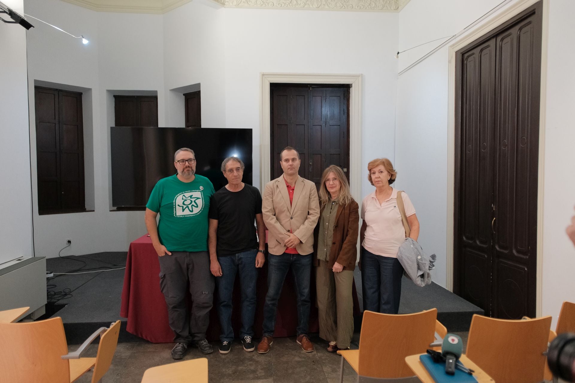 Representantes de algunas de las organizaciones ecologistas que han mostrado su apoyo al plan de conservación de la tortuga mora.