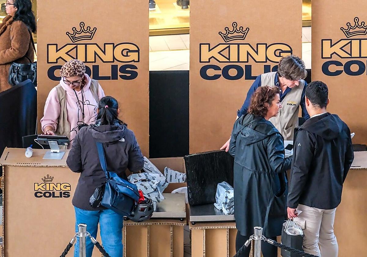 Uno de los puntos de venta de paquetes perdidos.