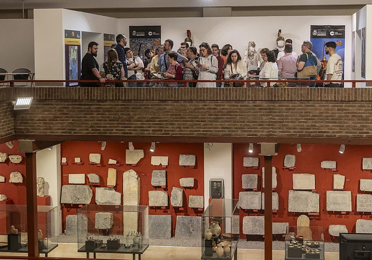 Imagen de archivo de una visita al Museo Arqueológico.