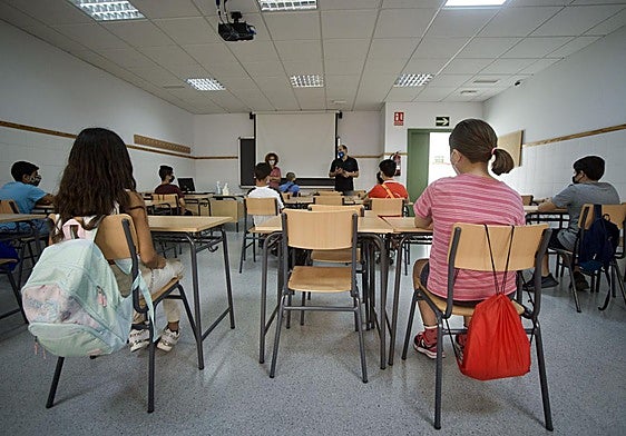 Alumnos de primero de la ESO en el IES Alfonso X El Sabio de Murcia.