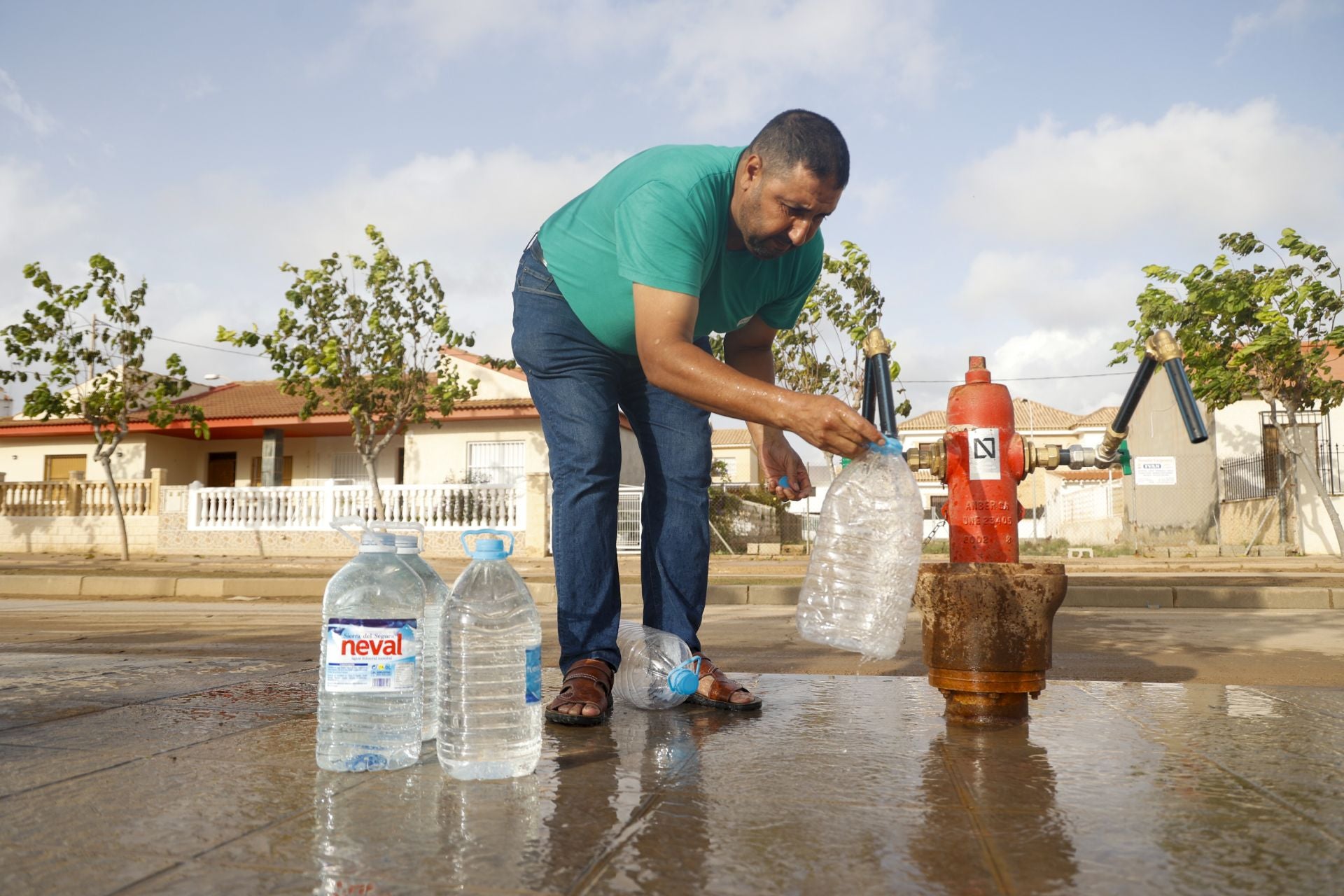 Sin agua potable en el Mar Menor, en imágenes