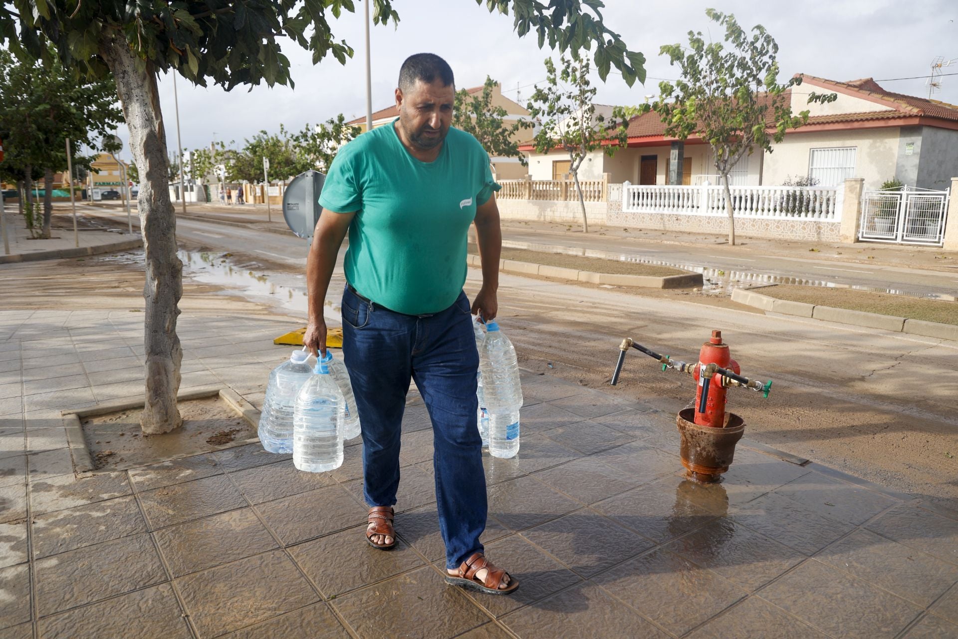 Sin agua potable en el Mar Menor, en imágenes