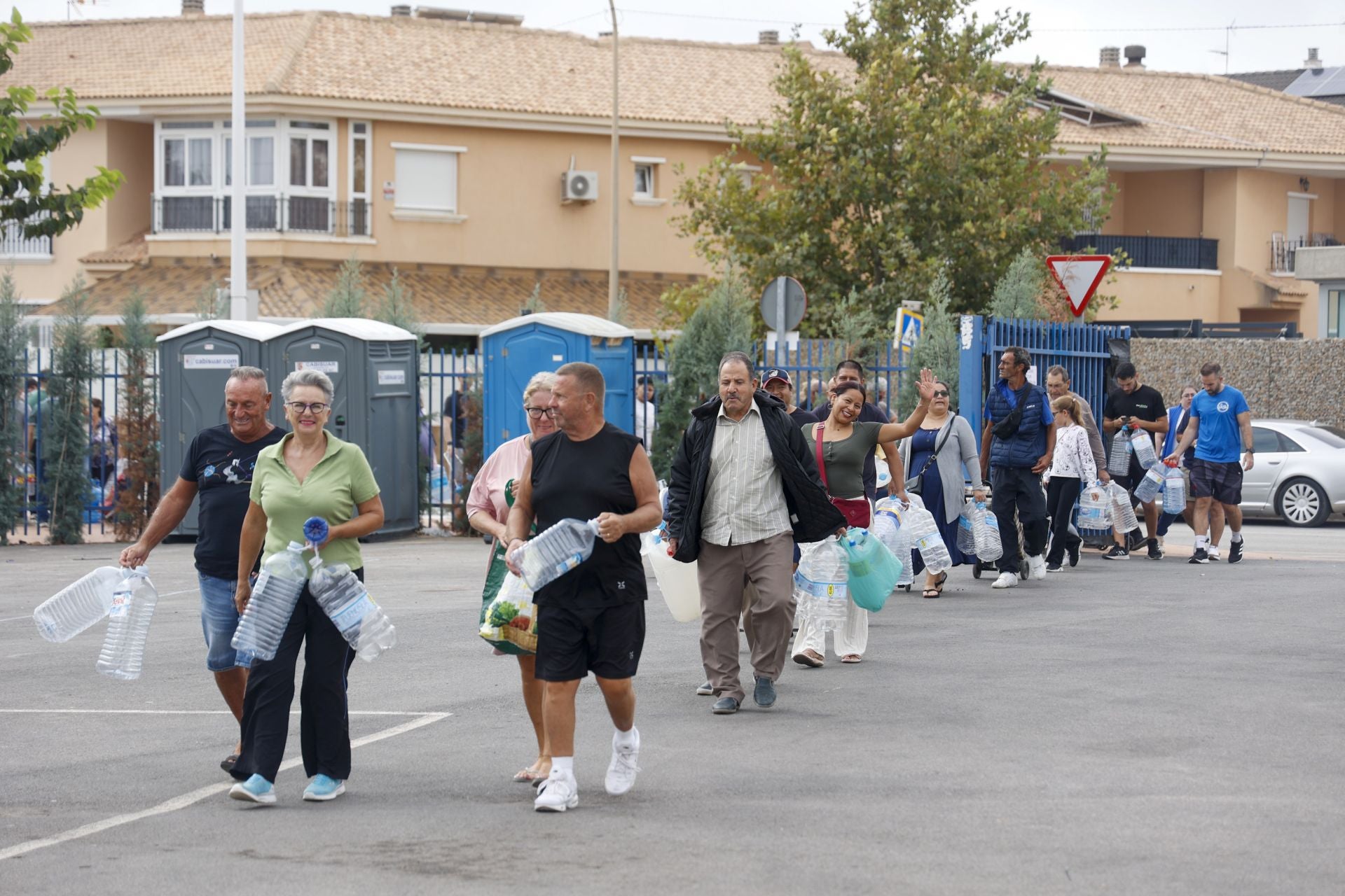 Sin agua potable en el Mar Menor, en imágenes