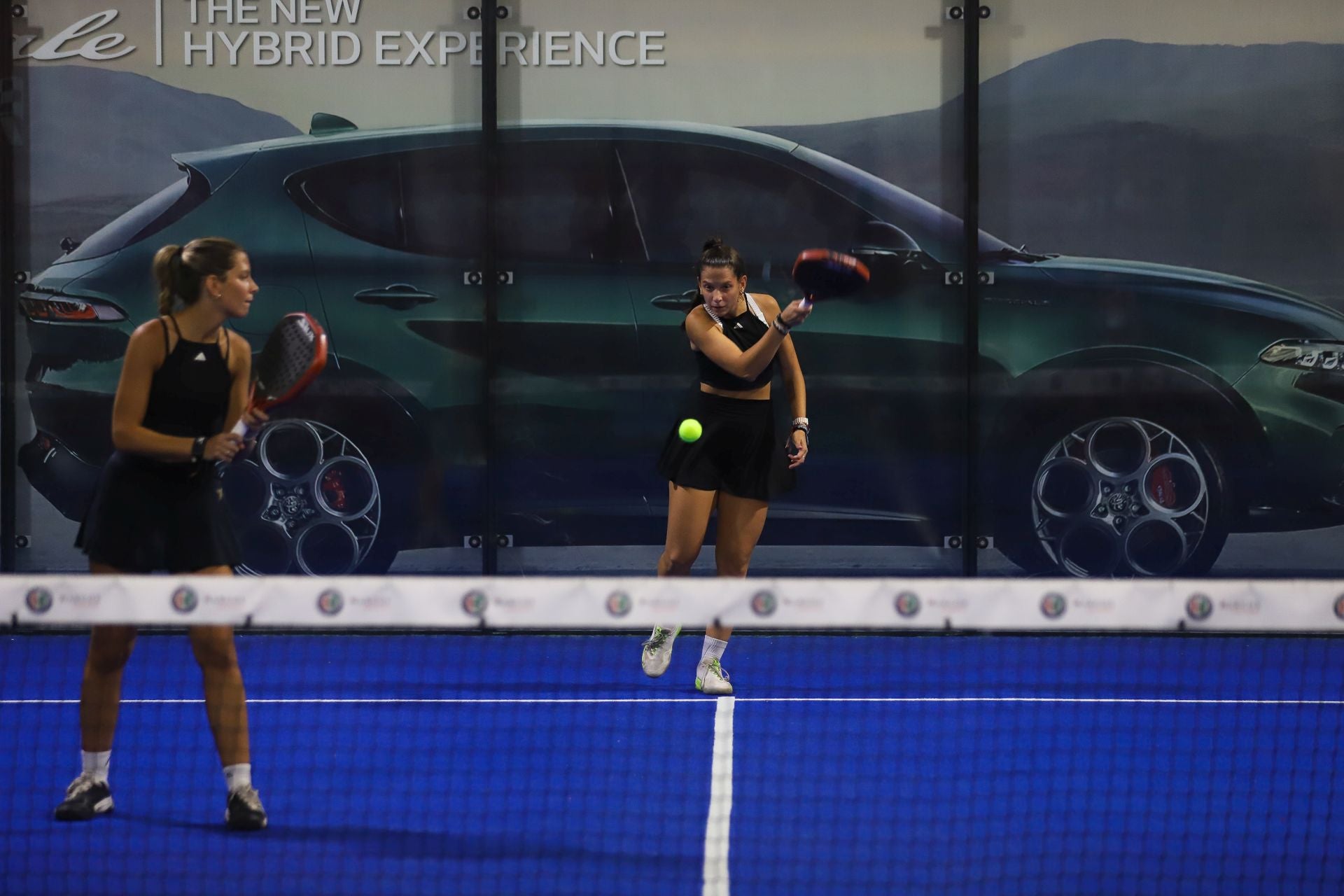 Eclosión del pádel entre las mujeres de la Región, en imágenes