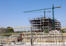 Construcción de viviendas en Zarandona en una imagen de archivo.