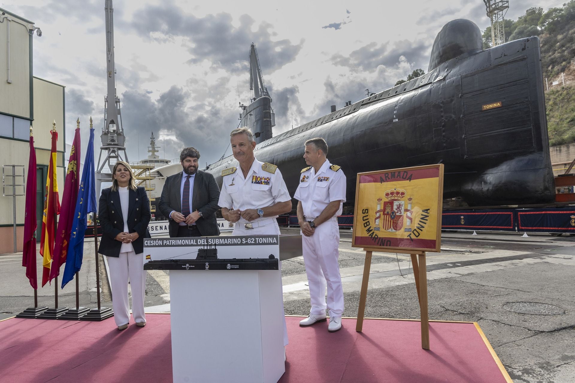 El Ayuntamiento de Cartagena asume la titularidad del submarino &#039;Tonina&#039;, en imágenes
