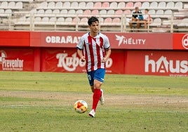 El centrocampista unionense Jony Álamo, en un partido de esta temporada en el Nuevo Mirador de Algeciras.