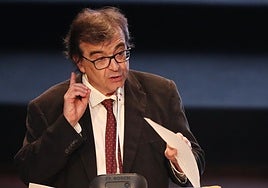 Javier Cercas en el Congreso de la Lengua en Arequipa (Perú).