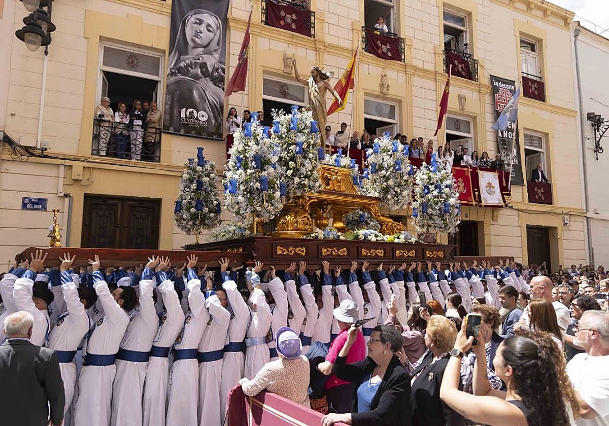 El trono del Cristo Resucitado en la procesión de este año.