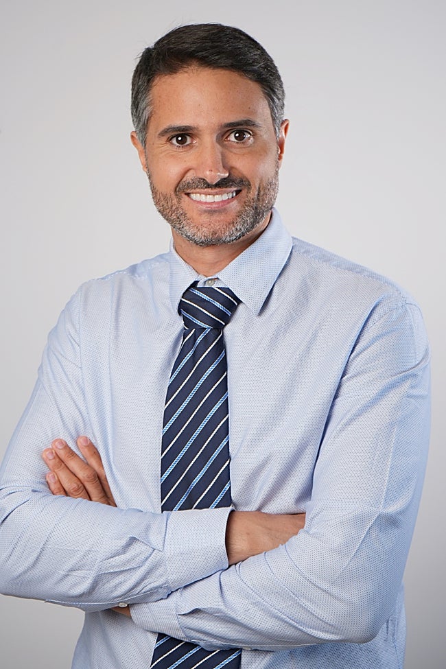 Ibrahim Fakih, cirujano plástico, estético y reparador de ONA Clinic.