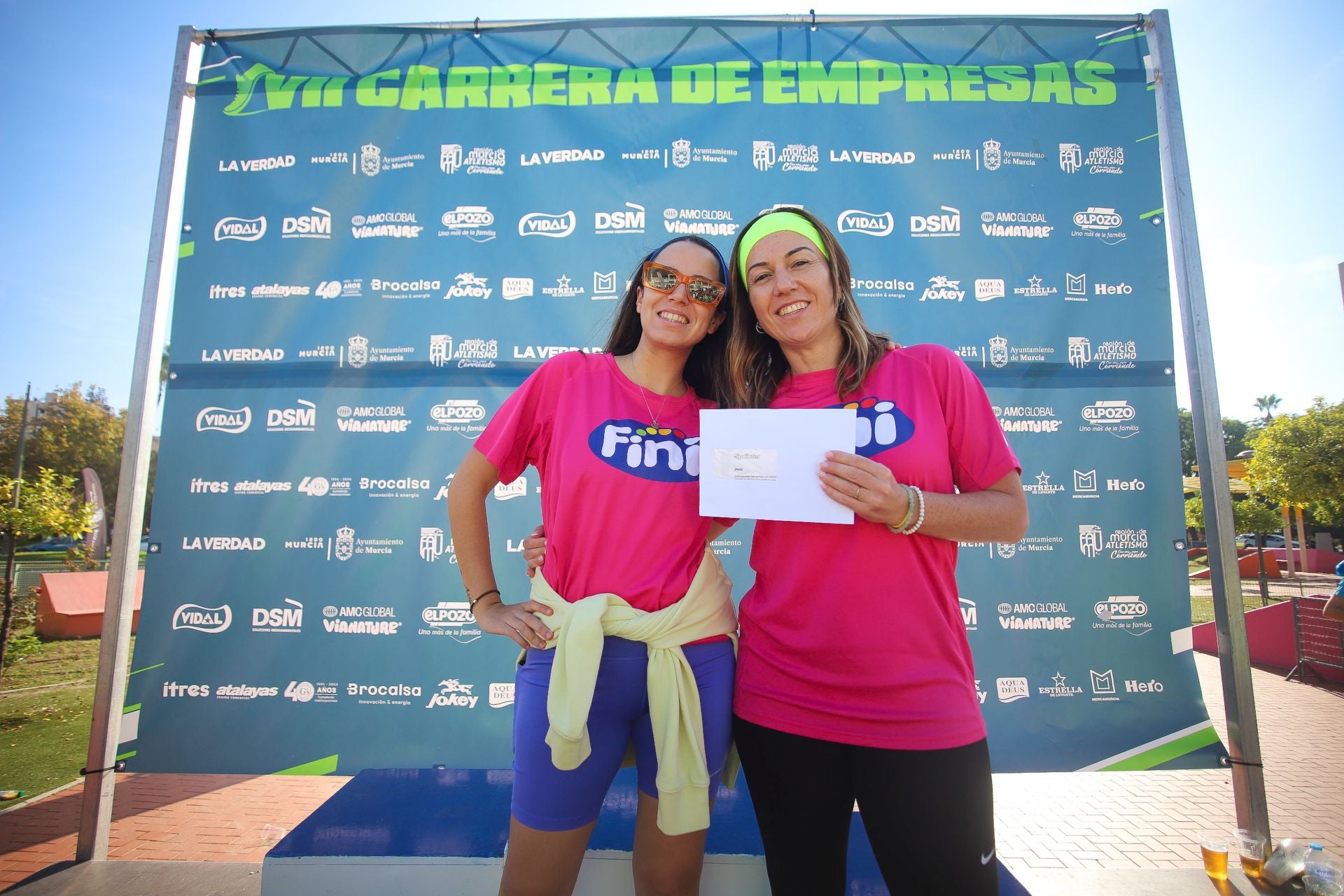 En imágenes, la VII Carrera de Empresas en Murcia