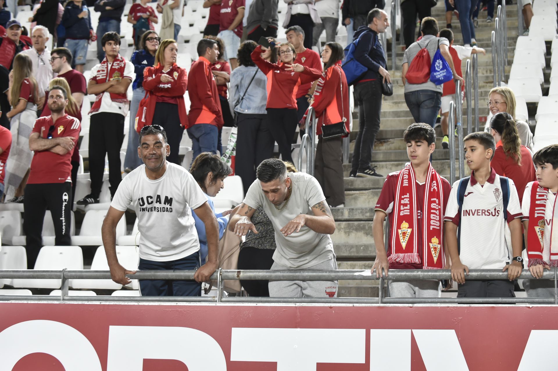 El Real Murcia se estrella ante el Ibiza, en imágenes