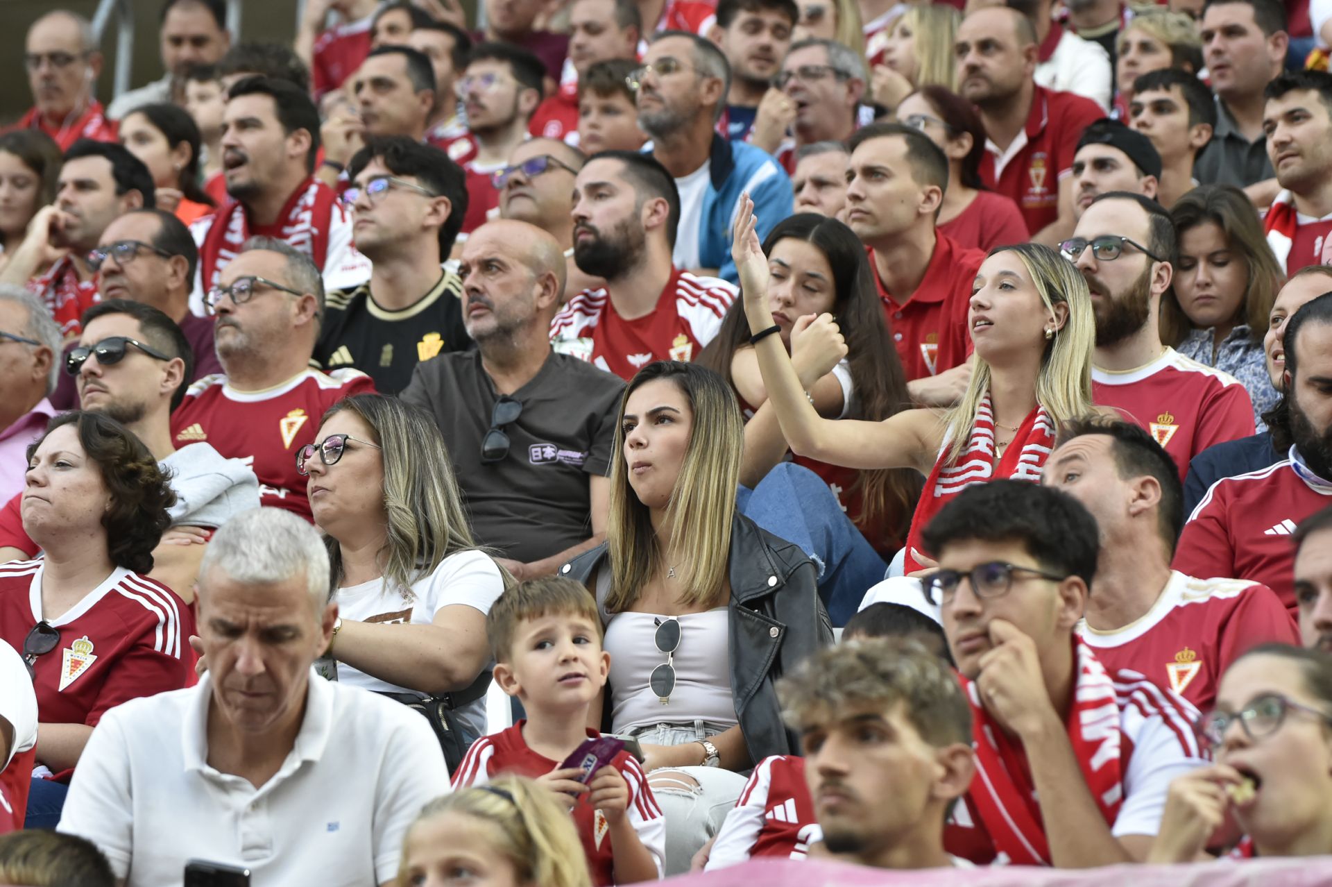 El Real Murcia se estrella ante el Ibiza, en imágenes