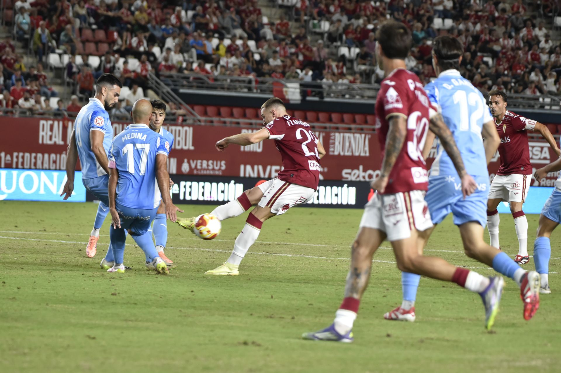 El Real Murcia se estrella ante el Ibiza, en imágenes