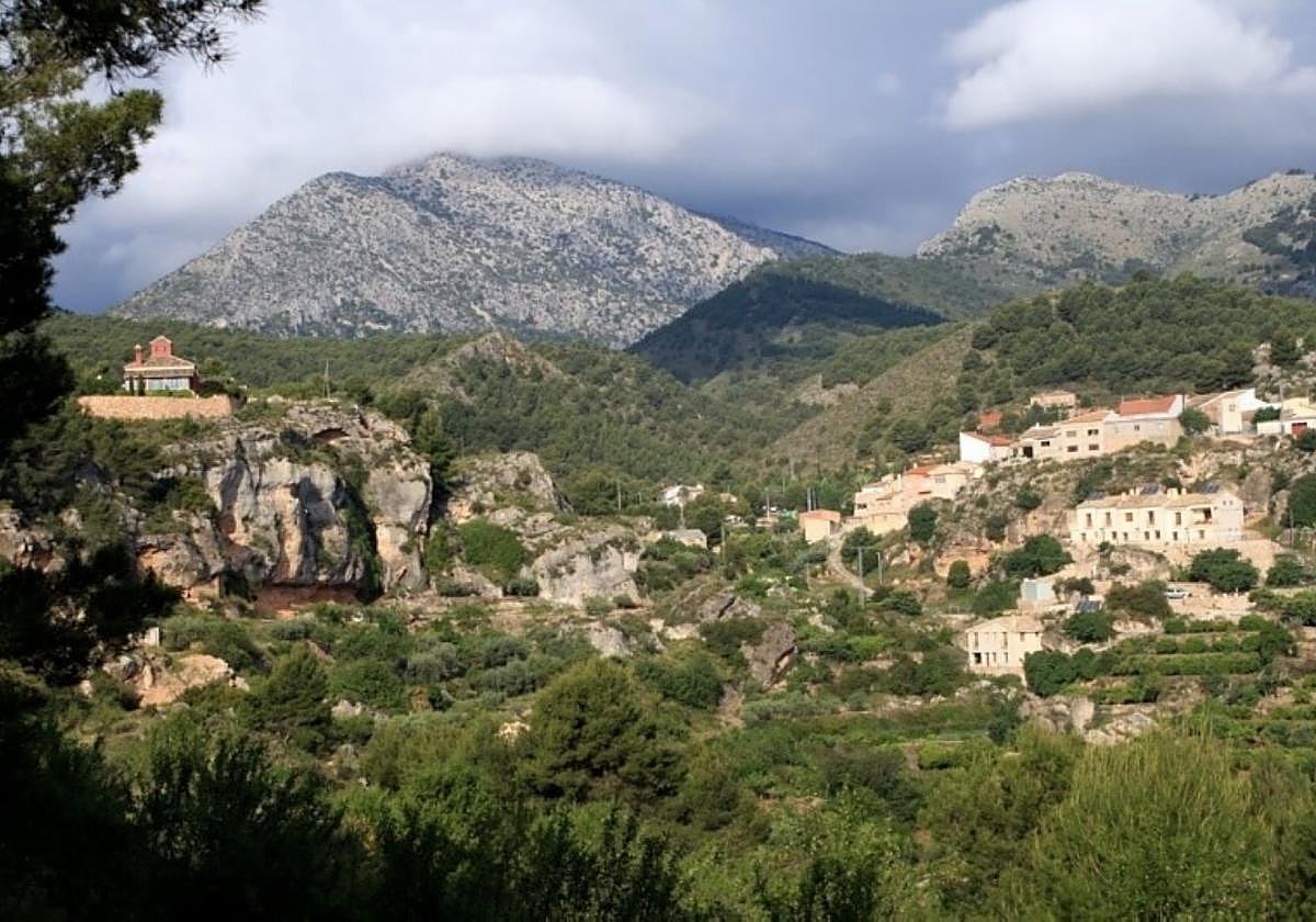Panorámica de El Berro, pedanía alta de Alhama de Murcia, en el entorno natural de Sierra Espuña.