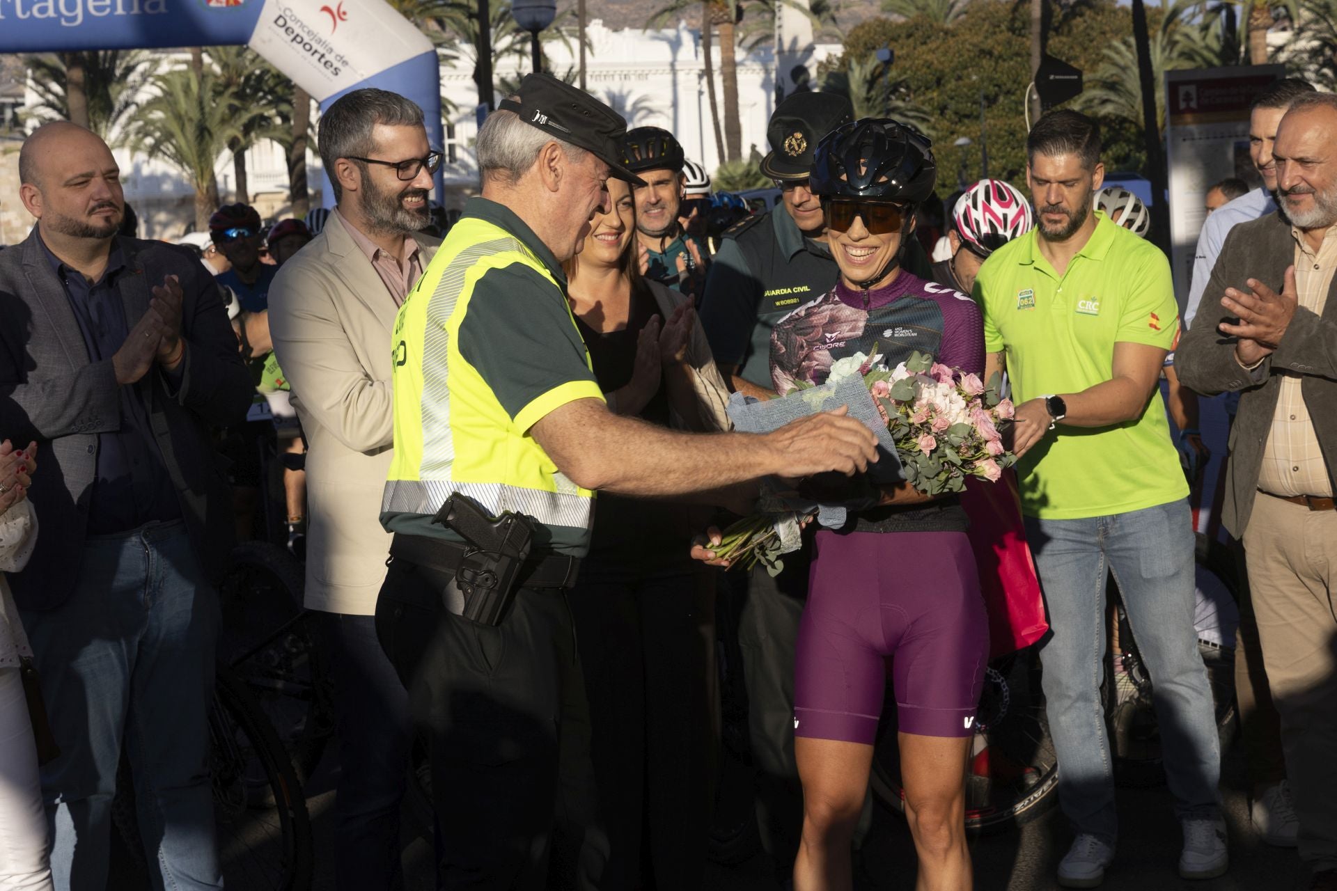 Las imágenes de la carrera solidaria de la Guardia Civil en Cartagena