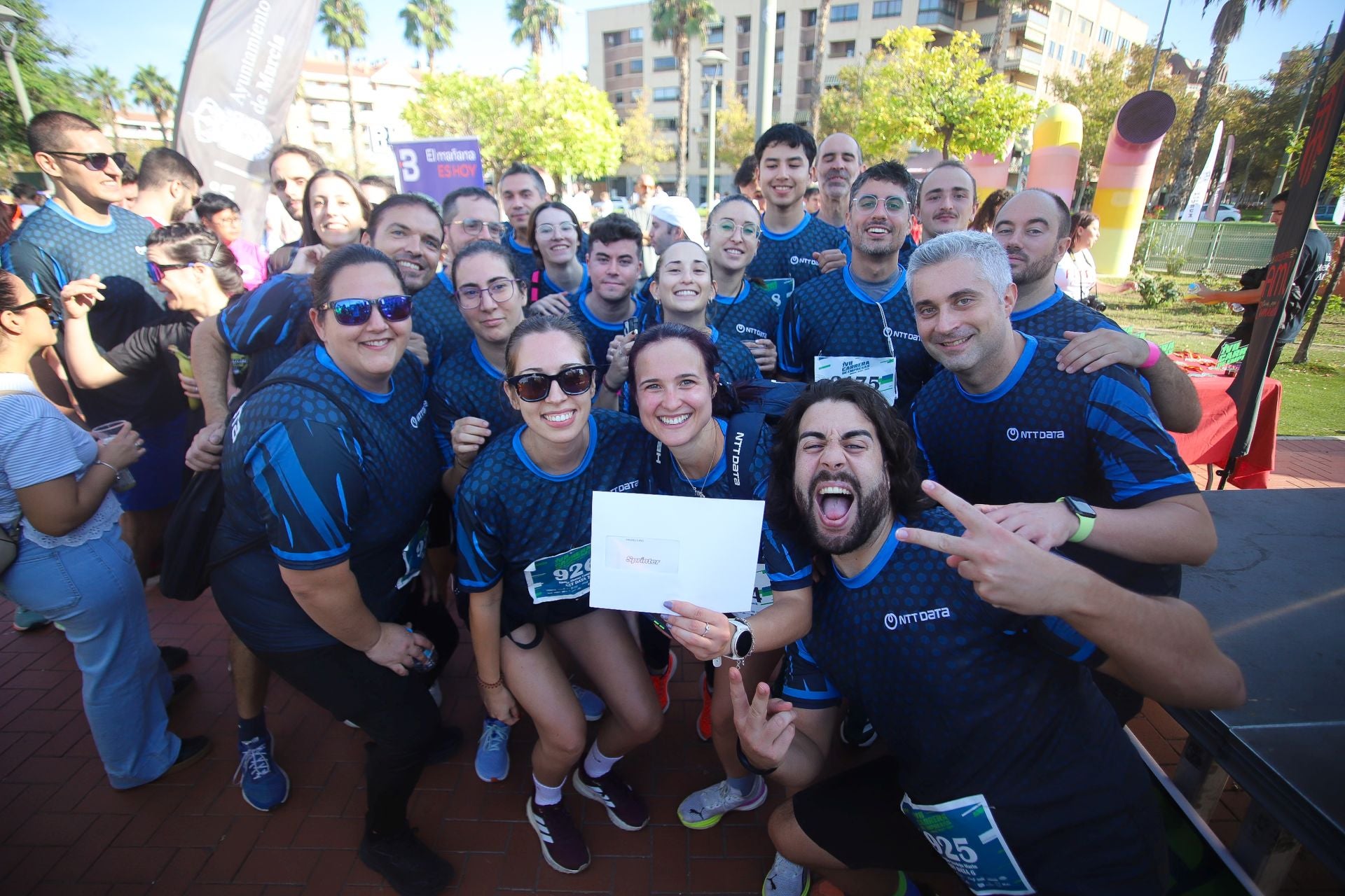 En imágenes, la VII Carrera de Empresas en Murcia