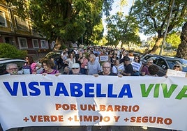 Manifestación de los vecinos de Vistabella, este jueves por la tarde.