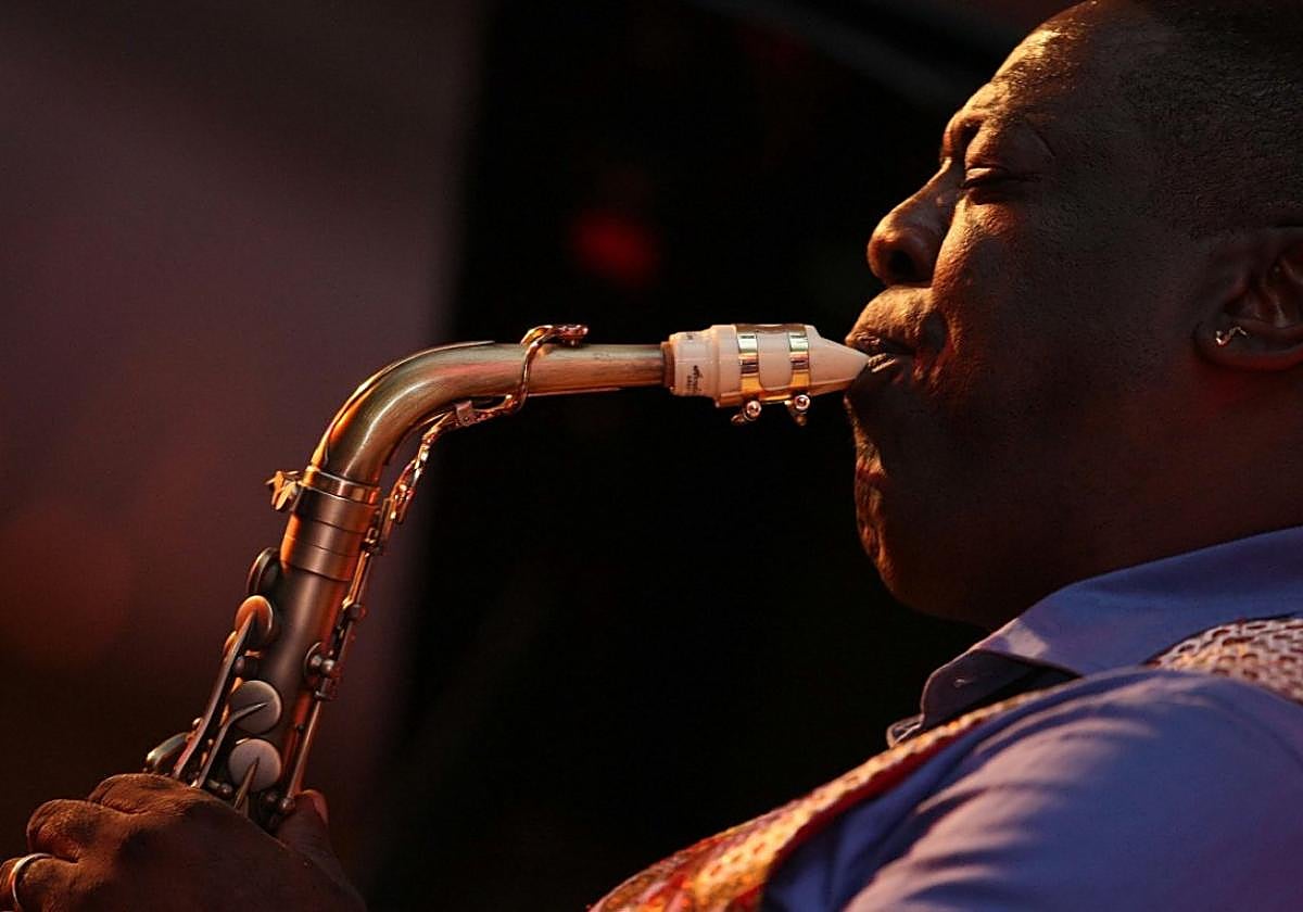 Jesse Davis y su inseparable saxo alto.