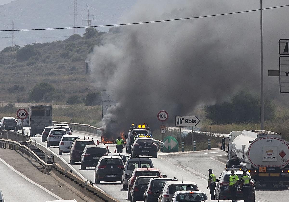 Imagen de archivo de un accidente en la salida de la autovía de Cartagena.
