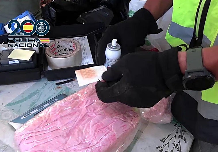 Parte de la droga incautada por la Policía Nacional.