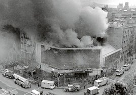 Terrible. La sala de fiestas La Scala, donde perecieron 4 personas tras el ataque de los anarquistas.