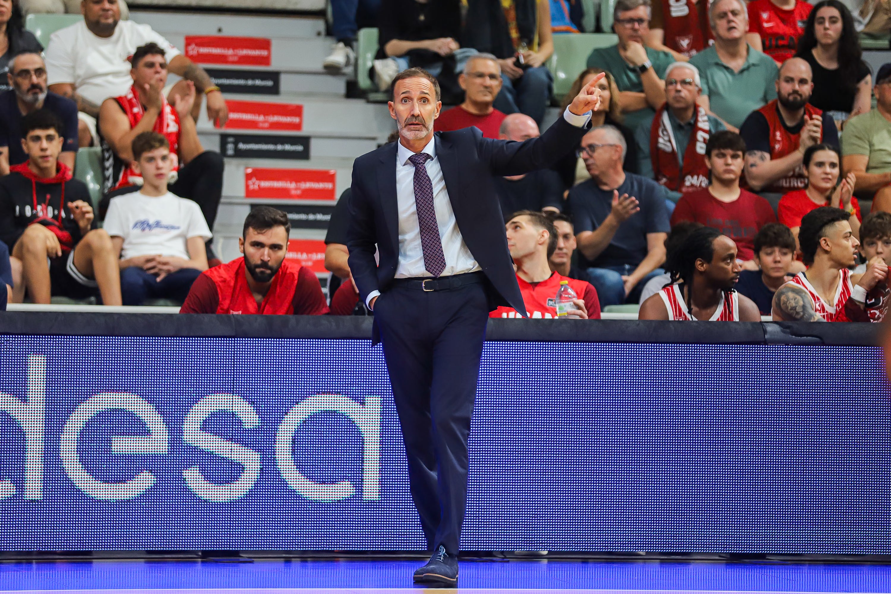 El UCAM Murcia se recompone en casa y vence al Baskonia, en imágenes