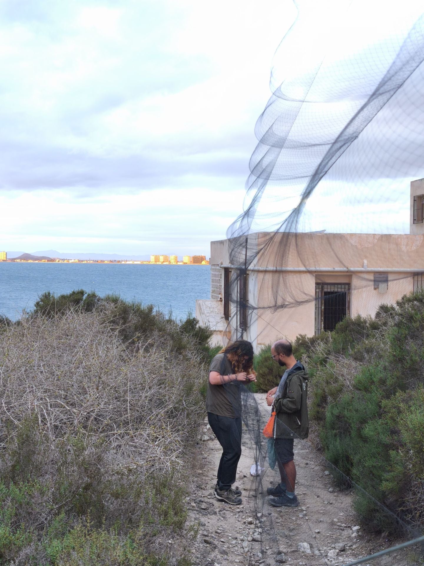 Anillamiento de aves a su paso por Isla Grosa