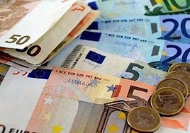 Imagen de archivo de dinero.