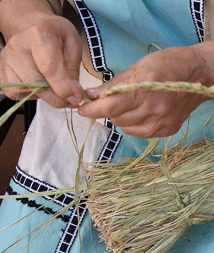 Imagen secundaria 2 - Recreación del corro donde se trabajaba el esparto. 