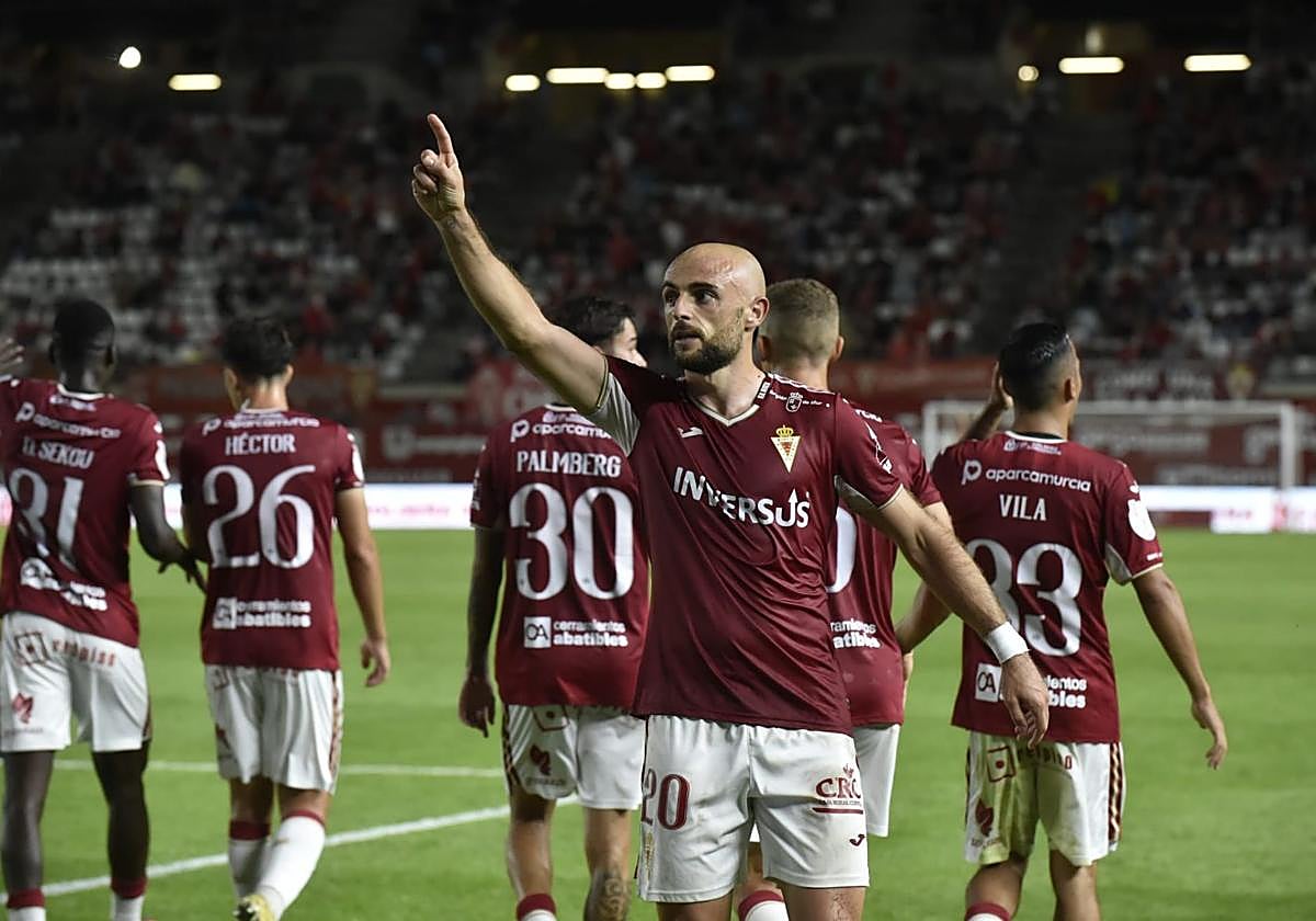 Ekain celebra su gol.