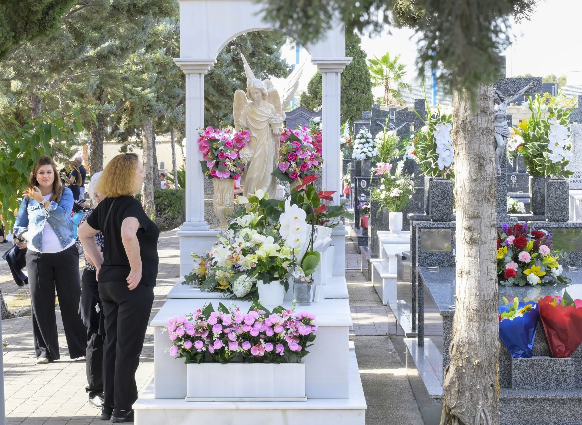 La festividad de Todos los Santos en Murcia, en imágenes