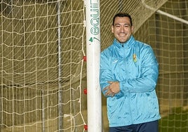 Carlos Casanovas, 'Pitu', antes de un entrenamiento del Atlético Santa Cruz.