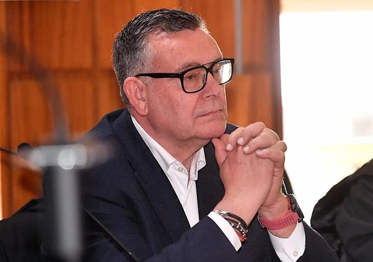 Luis Pérez Almansa.