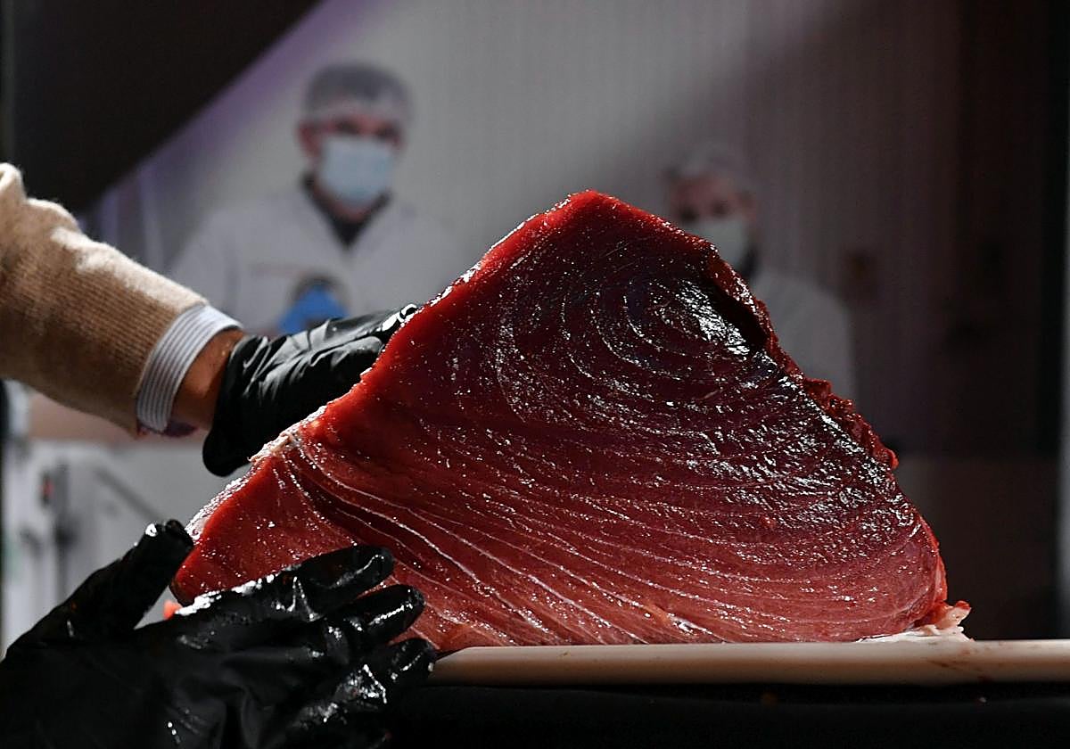 Imagen de archivo de un lomo de atún rojo.