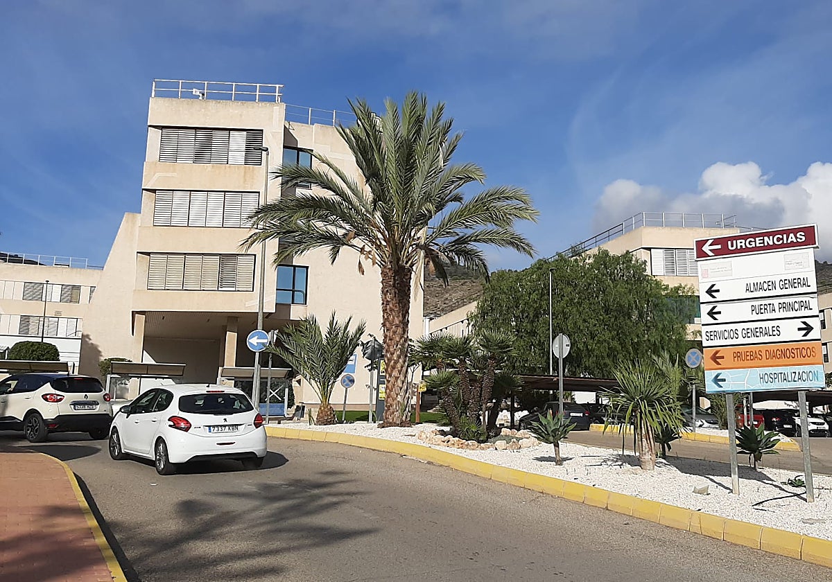 Zona exterior del hospital Rafael Méndez.
