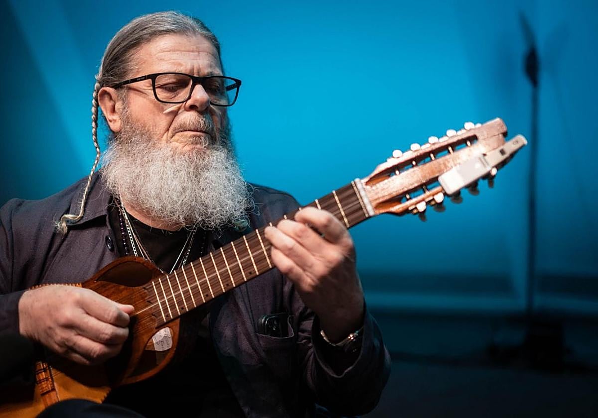 El Cartagena Jazz Festival recibe al genial Gustavo Santaolalla.