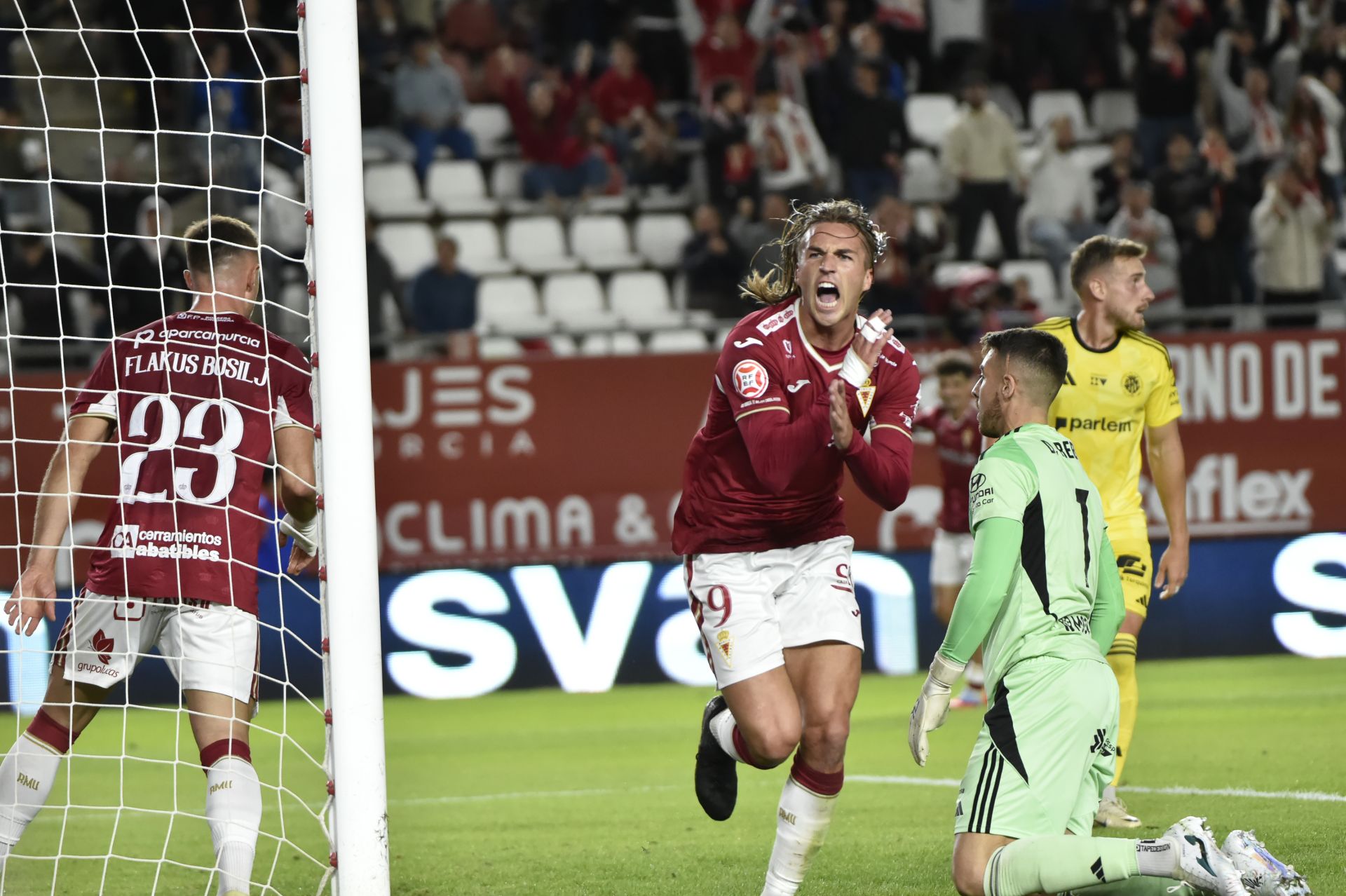 El Real Murcia de Colunga suma su segunda victoria consecutiva, en imágenes