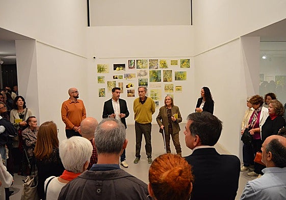 Pedro Cano, en el centro, flanqueado por el alcalde de Blanca, Pablo Cano; la directora del museo, Mari Carmen Sanchez-Rojas; la alcaldesa de Fuente Álamo, Juana María Martínez; y el presidente de Ailimpo, Joaquín Rubio.