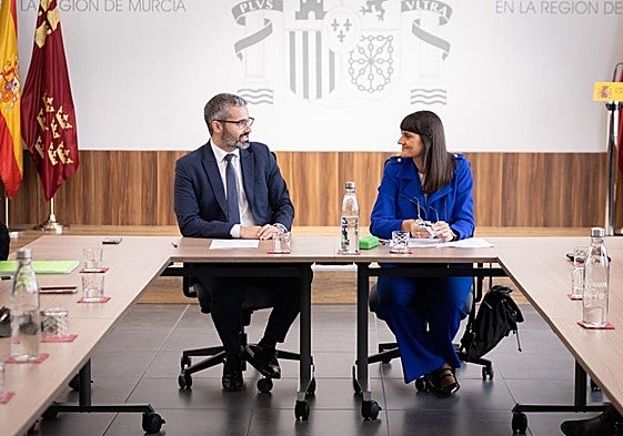 Francisco Lucas, delegado del Gobierno, y María González Veracruz, secretaria de Estado de Digitalización e Inteligencia Artificial.