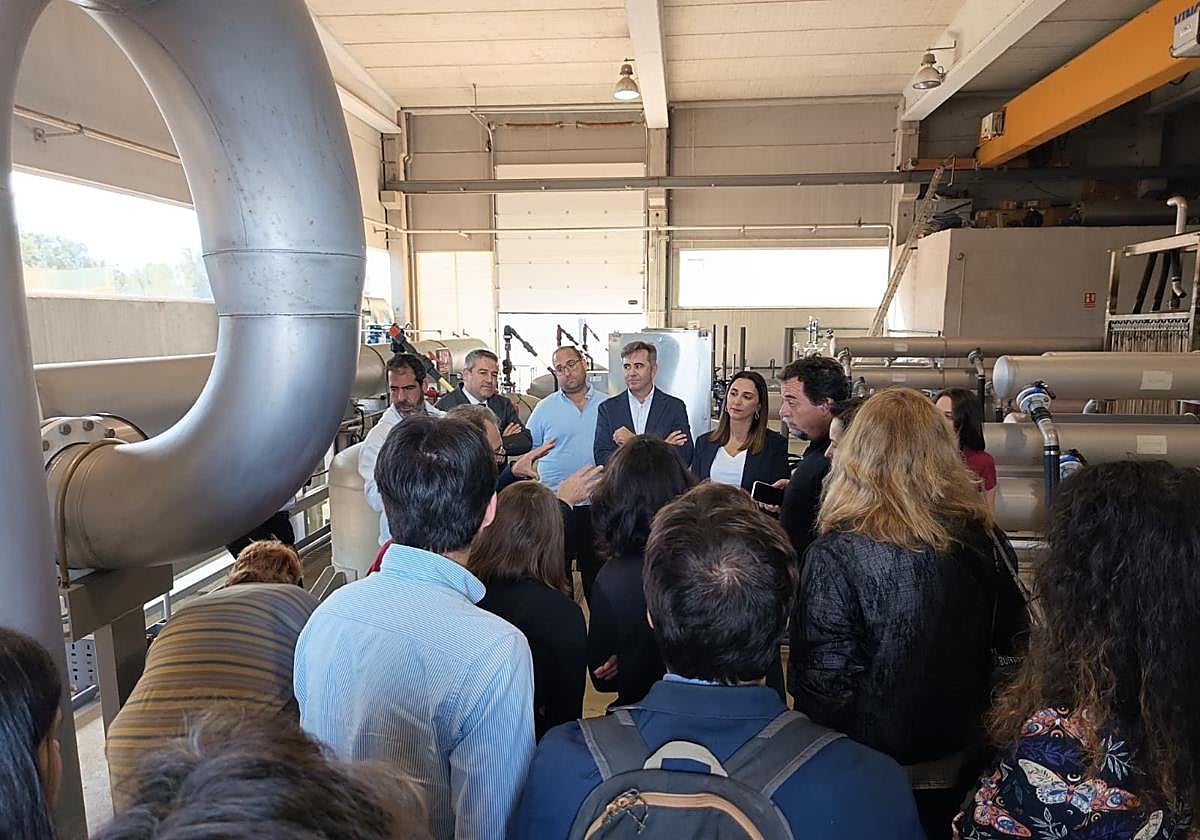 Visita de la delegación europea a la estación depuradora de aguas residuales de San Pedro del Pinatar.