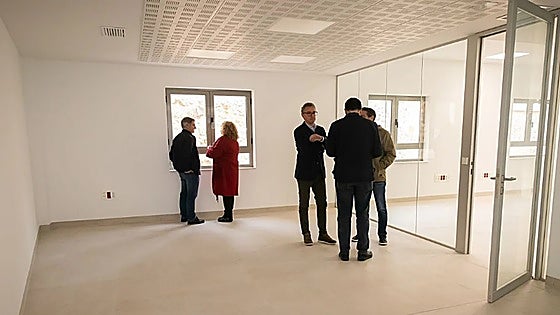 El Ayuntamiento de Orihuela tramita la compra de mobiliario para completar los espacios de los antiguos juzgados