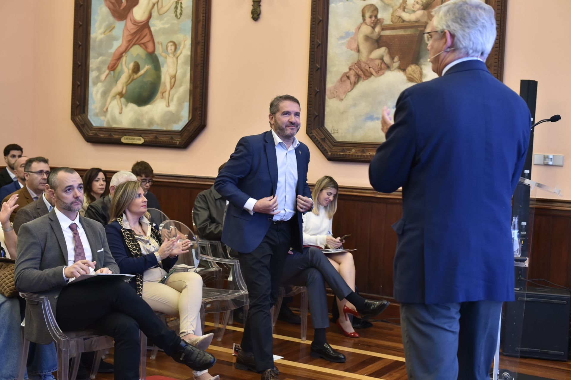 Coca-Cola presenta su &#039;Estudio de Impacto Socioeconómico 2024&#039; en la Región