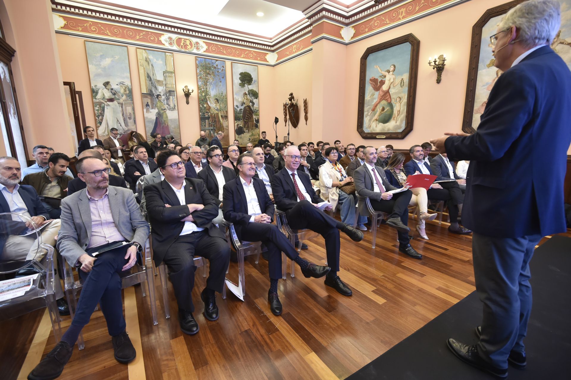 Coca-Cola presenta su &#039;Estudio de Impacto Socioeconómico 2024&#039; en la Región