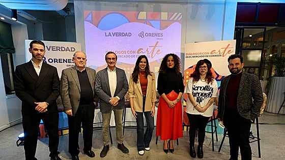 Foro 'Diálogos con arte', en imágenes