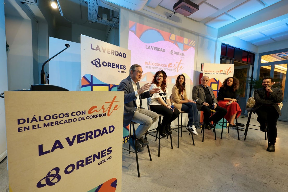 Foro 'Diálogos con arte', en imágenes
