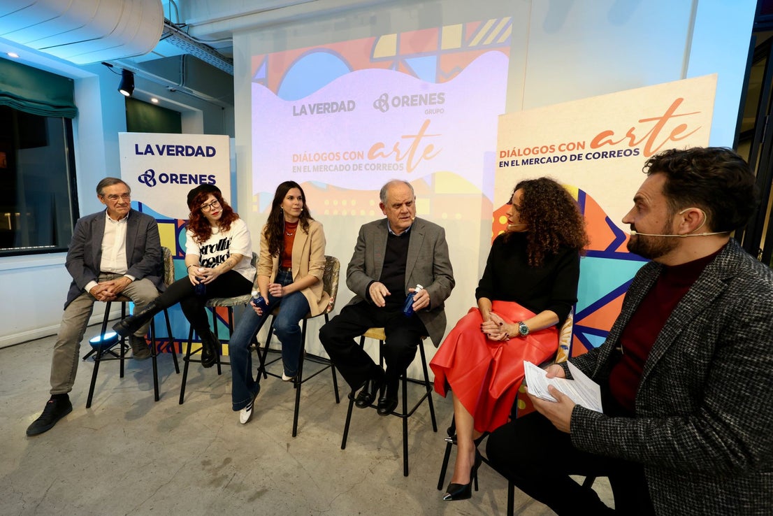 Foro 'Diálogos con arte', en imágenes